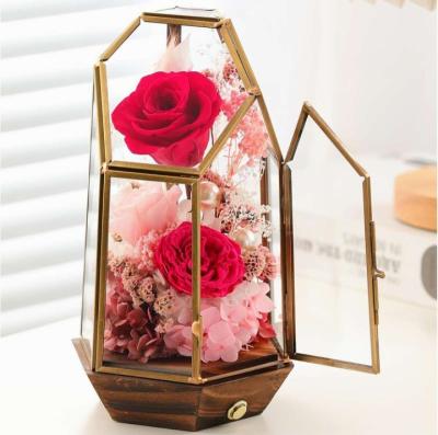 Flowers pink roses perfect gift for Valentines Day