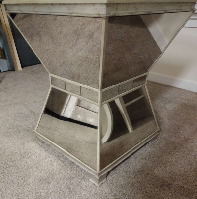 Dinning Table - Thumbnail 3