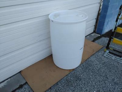 Nice White 55 Gallon Plastic Drum Very Clean and New - Thumbnail 2