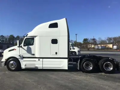 2023 Peterbilt 579 PACCAR MX 13 LITER - Thumbnail 2