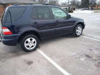 2005 Mercedes Benz ML350 - Thumbnail 3