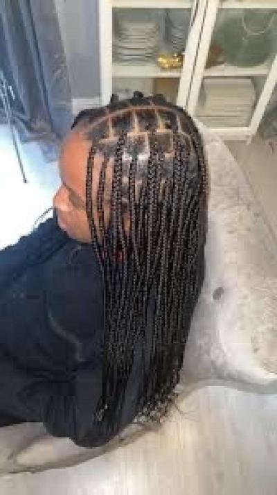 hair braiding available - Thumbnail 4