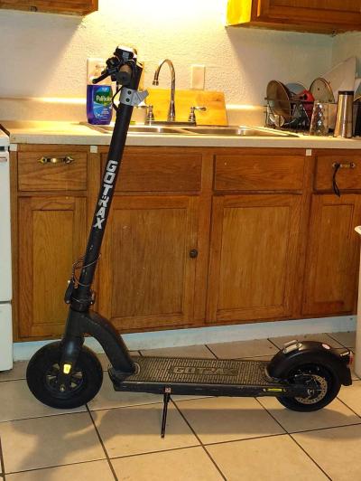 Gotrax Scooter - Thumbnail 3