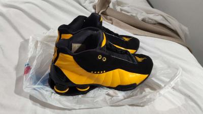 Nike Shox BB4 Metallic University Gold - Thumbnail 3