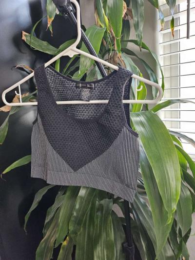 workout clothes - Thumbnail 3