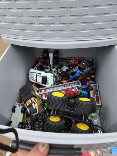 Very old hot whels - Thumbnail 4