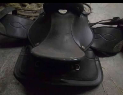 horse saddle - Thumbnail 3