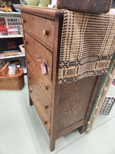 Vintage oak 5 drawer dresser or chest - Thumbnail 4