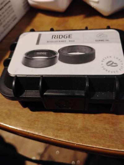 A set of mens rings size 8 - Thumbnail 2