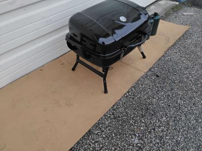 Black Portable Propane Gas Grill 2 Full Propane Tanks New - Thumbnail 3