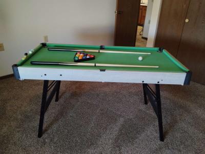 small Pool Table - Thumbnail 2