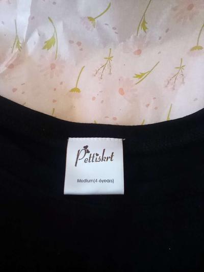 Girls Blk Ruffles on bottom and cuff of wrist - Thumbnail 6