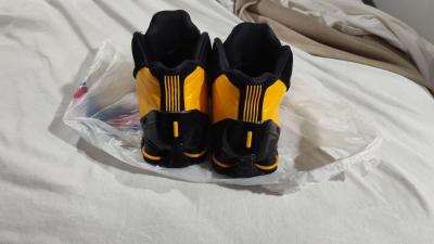 Nike Shox BB4 Metallic University Gold - Thumbnail 2