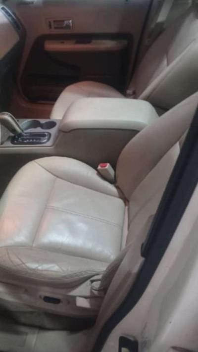 2009 Ford edge - Thumbnail 3