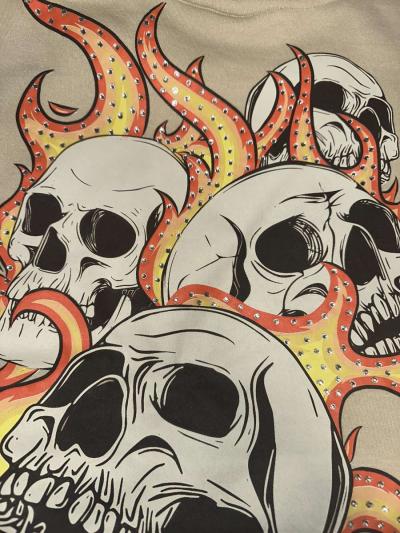 sweatshirt with skulls - Thumbnail 2