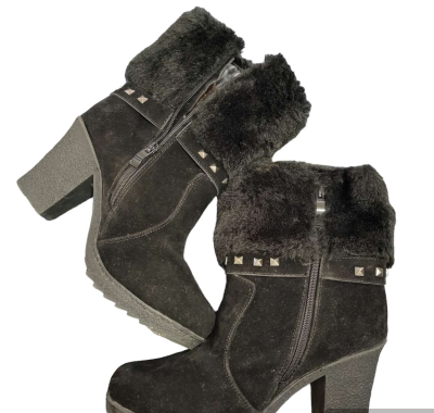 Black Faux Fur Ankle length Boots Size 41 - Thumbnail 2