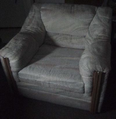 chair and file cabinet - Thumbnail 3