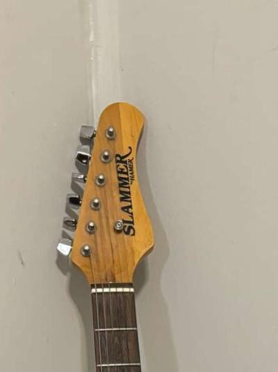 Slammer Hammer Guitar - Thumbnail 4