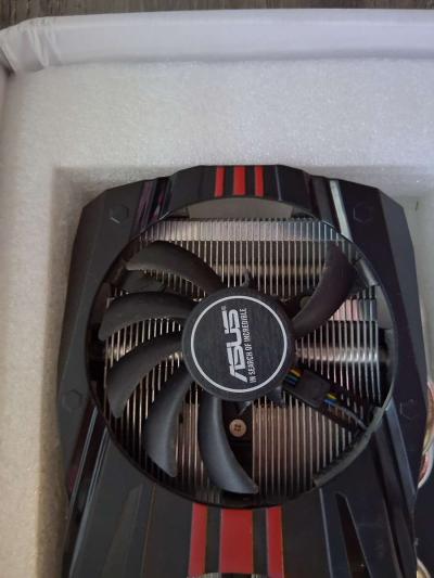 Asus GeForce 760 - Thumbnail 4