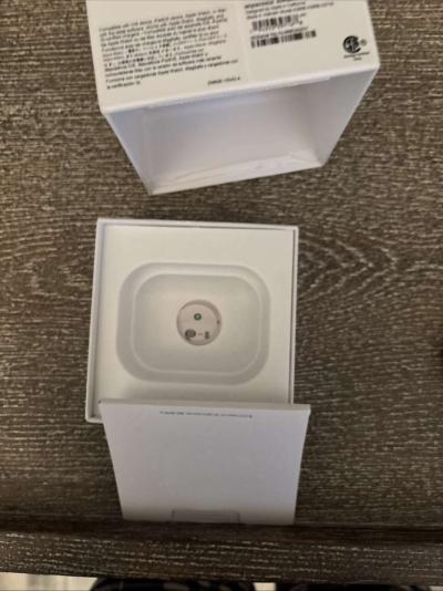AirPod pros - Thumbnail 4