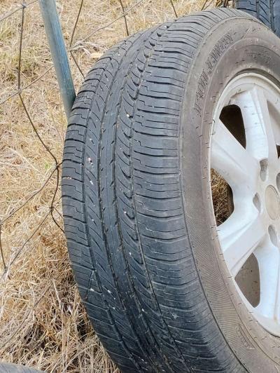 Toyota Camry tires - Thumbnail 3
