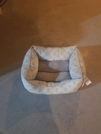 Pet Bed - Thumbnail 2