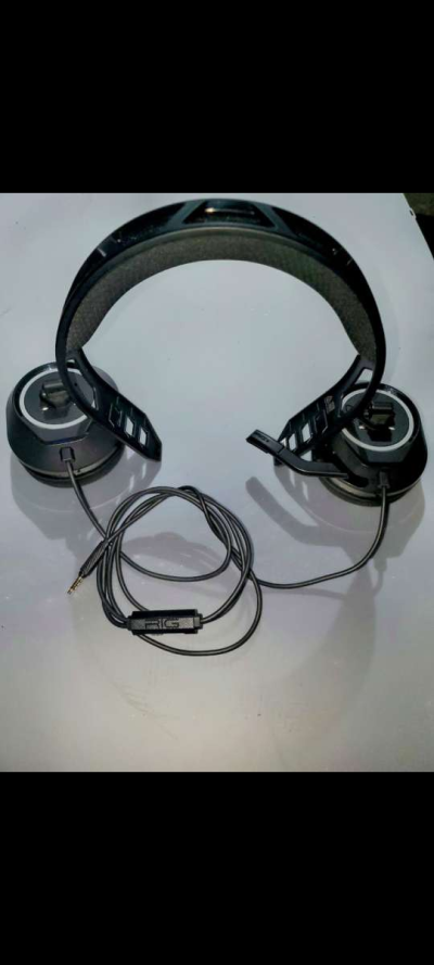 Xbox one series x s hard drive Headset And HDMI cords - Thumbnail 5