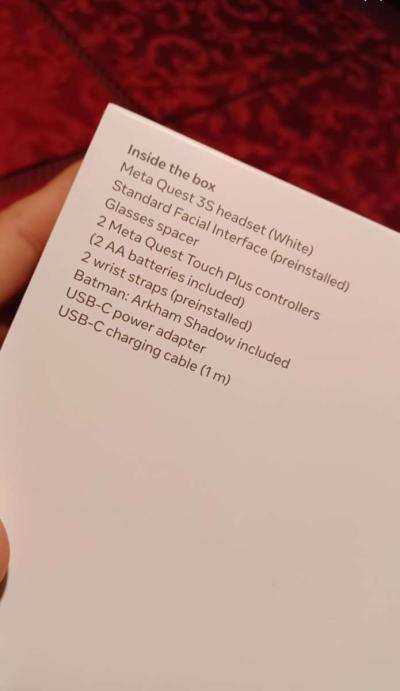 Meta Quest 3 VR Headset  128GB  with Batman Arkham Shadow - Thumbnail 3