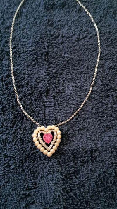 Vintage Avon Pink Heart Necklace - Thumbnail 4