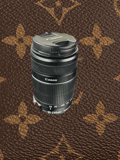 Cannon Camara Video Camera - Thumbnail 2