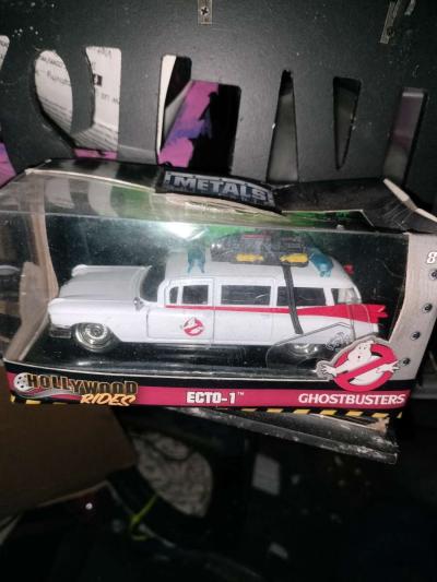 Ghostbusters car in package - Thumbnail 2
