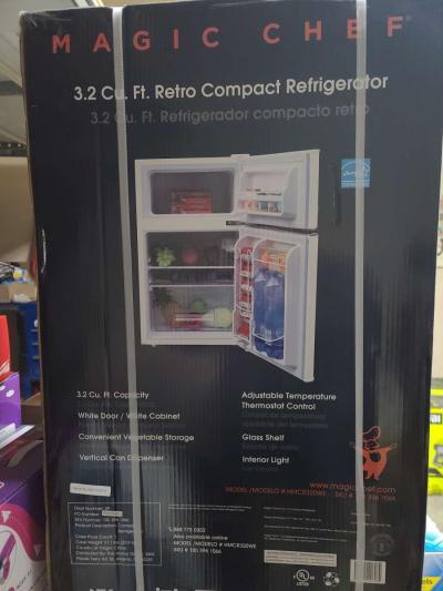 Magic Chef 32 cu retro refrigerator - Thumbnail 2