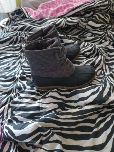 Duck Boots - Thumbnail 3