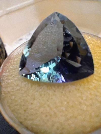 color changing sapphire natural - Thumbnail 2
