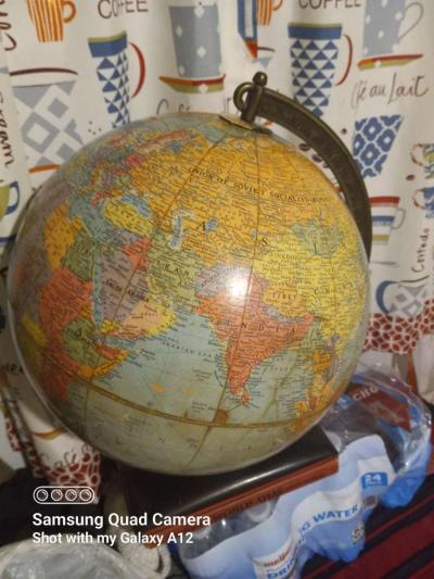 vintage 1940s world globe - Thumbnail 2