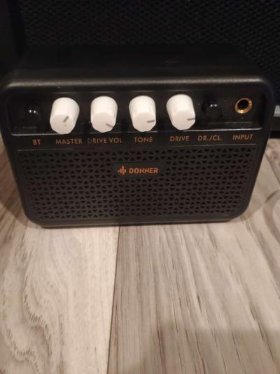 guitar and 3 amps - Thumbnail 6