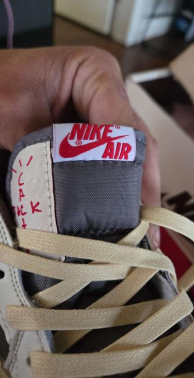 air jordan travis scott never worn - Thumbnail 2