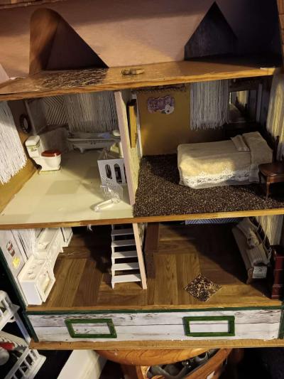dollhouse - Thumbnail 2
