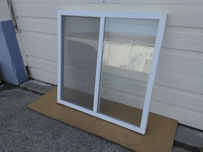 Nice White Window Double Locking 48 X 47 Very Clean Like New - Thumbnail 3