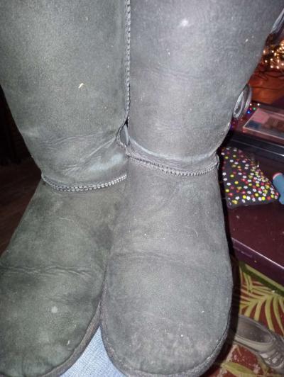 ugg boots - Thumbnail 2