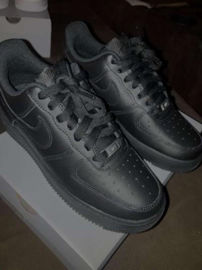 Black air forces 1s - Thumbnail 3