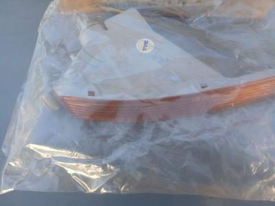 Aftermarket Driverside Front Signal Lamp Assembly - Thumbnail 3