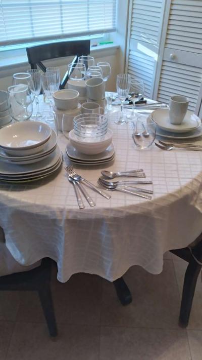 Dishware and Baking ware - Thumbnail 3