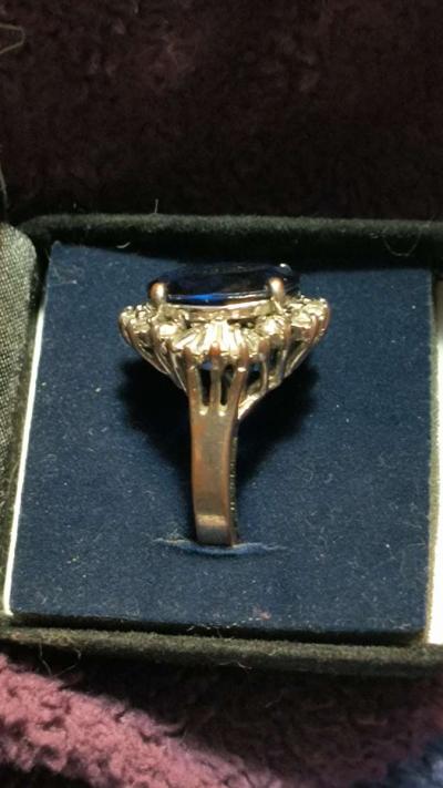 Sapphire Ring - Thumbnail 3