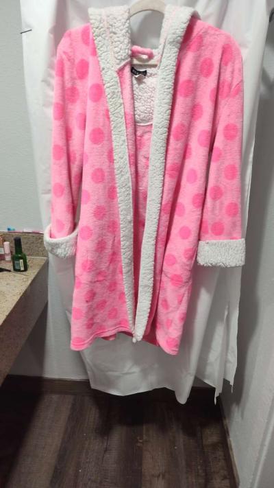 Em and Alfie pink plush and cozy robe - Thumbnail 2