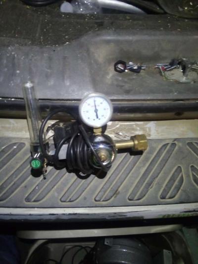 c02 injection controller with regulator - Thumbnail 3