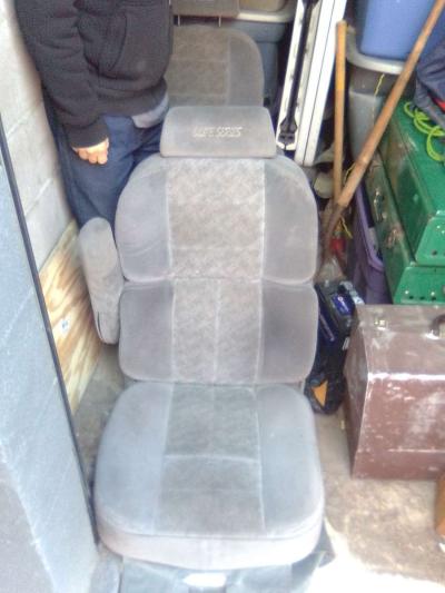 Dodge van front bucket seets - Thumbnail 3