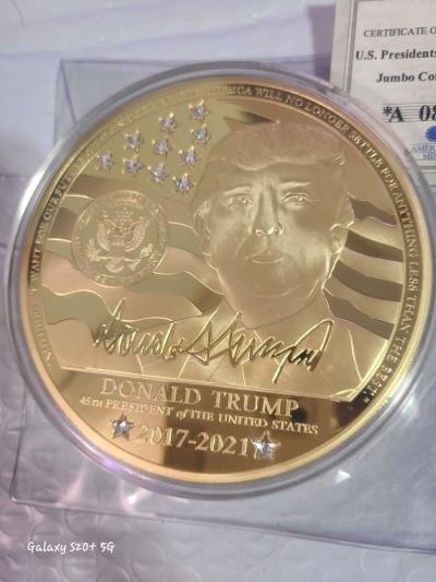 Donald trump jumbo coin layered in 24k gold - Thumbnail 4