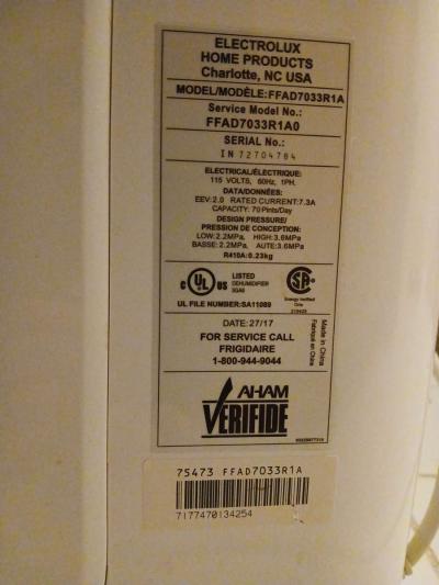 Frigidaire 70 pint Dehumidifier - Thumbnail 3