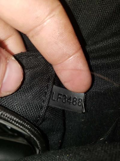 Louis Vuitton crossbody - Thumbnail 3